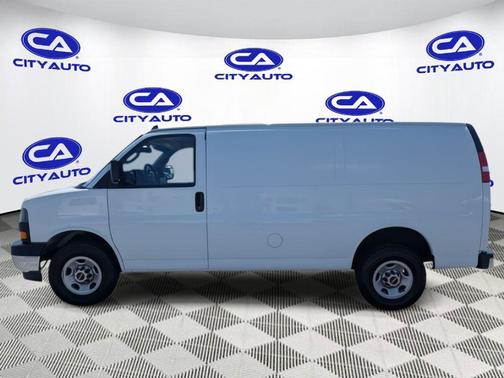 2023 GMC Savana 2500 Work Van