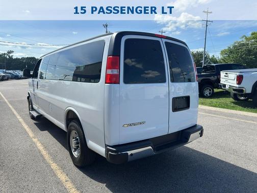 Summit White 2025 Chevrolet Express 3500 RWD 3500 Extended Wheelbase LT