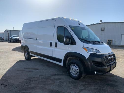 2025 RAM ProMaster 2500 Tradesman