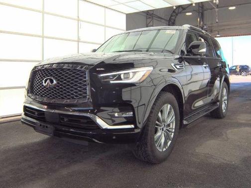 2021 INFINITI QX80 Luxe