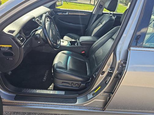 2014 Hyundai Genesis 3.8