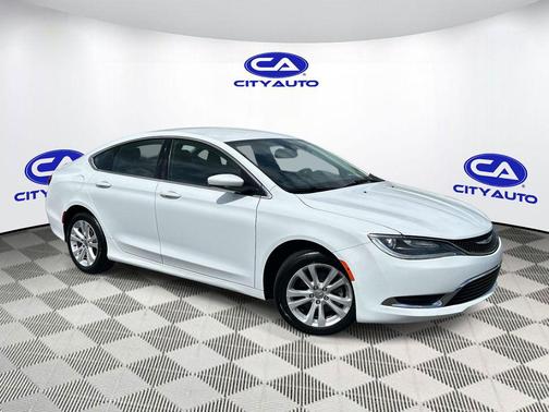 Bright White Clearcoat 2015 Chrysler 200 Limited