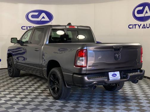 Granite Crystal Metallic Clearcoat 2022 RAM 1500 Big Horn/Lone Star