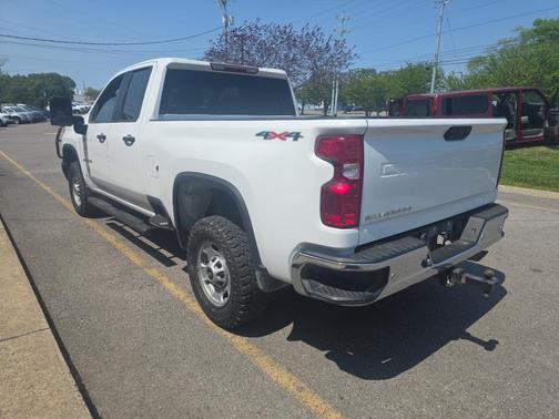 Summit White 2022 Chevrolet Silverado 2500 WT