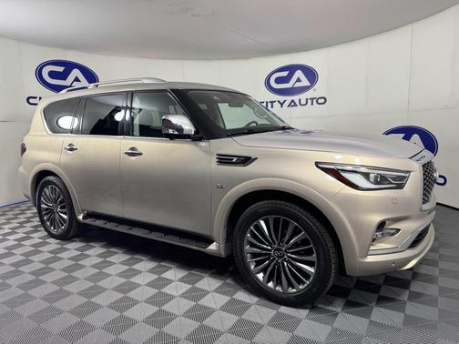 2019 INFINITI QX80 Luxe