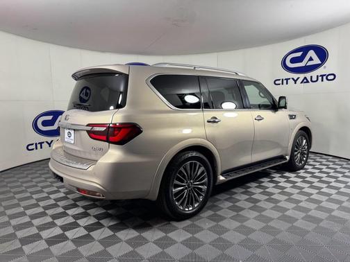 2019 INFINITI QX80 Luxe