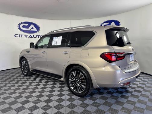 2019 INFINITI QX80 Luxe