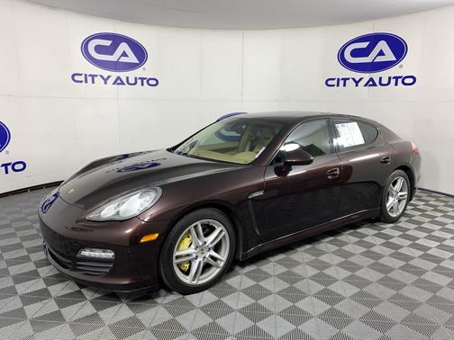 Mahogany Metallic 2011 Porsche Panamera 4