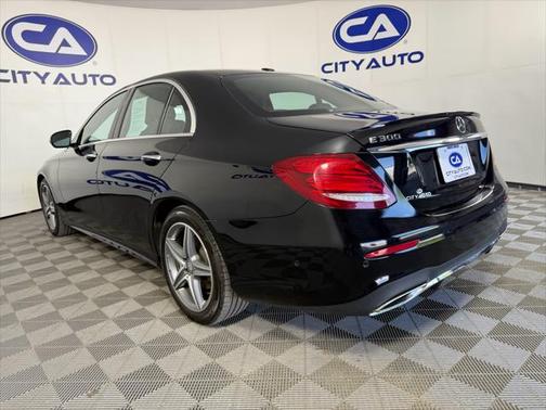 2017 Mercedes-Benz E-Class Luxury