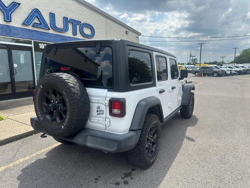 Bright White Clearcoat 2023 Jeep Wrangler Willys
