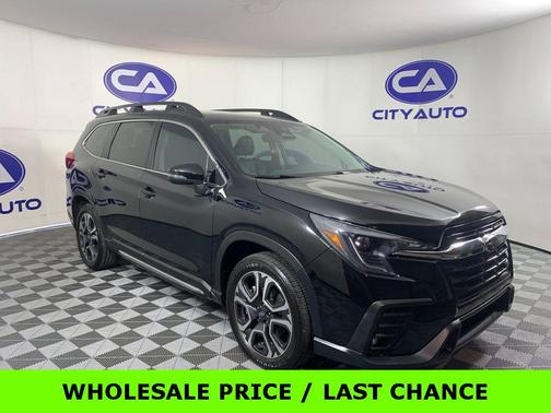 Crystal Black Silica 2023 Subaru Ascent Limited 7-Passenger