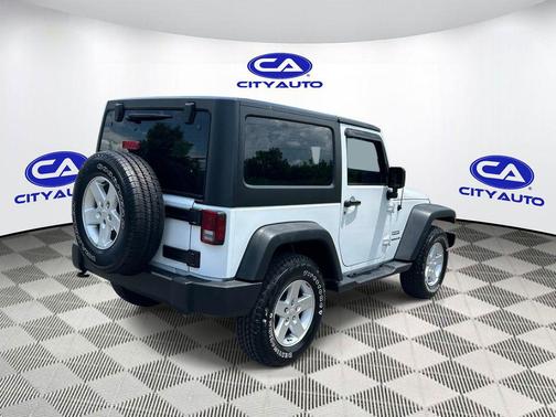 Bright White Clearcoat 2017 Jeep Wrangler Sport