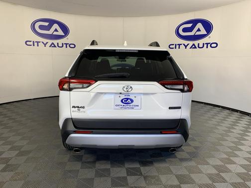 Ice Cap 2024 Toyota RAV4 Adventure