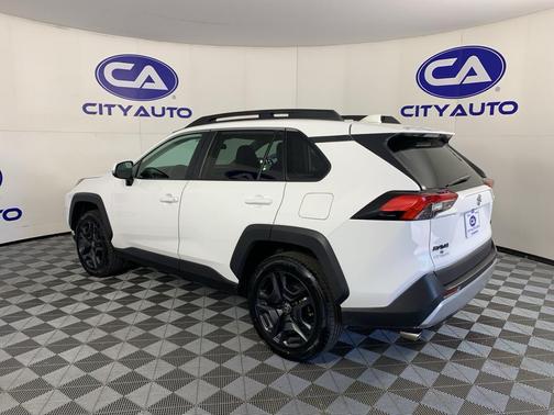 Ice Cap 2024 Toyota RAV4 Adventure