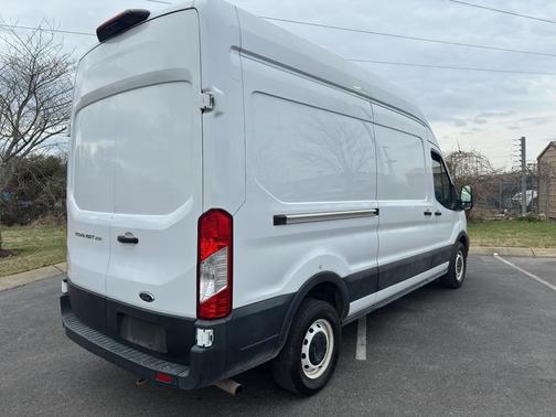 2021 Ford Transit-250 Base