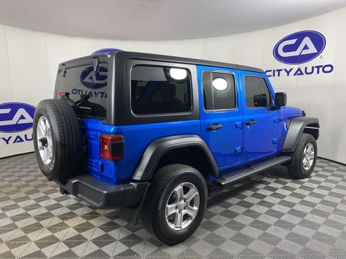 2022 Jeep Wrangler Unlimited Sport