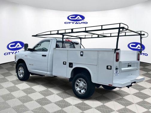 2022 RAM 2500 Tradesman Regular Cab 4x4 8' Box