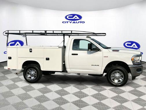 2022 RAM 2500 Tradesman Regular Cab 4x4 8' Box