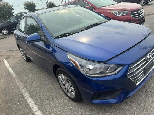 2019 Hyundai Accent SE
