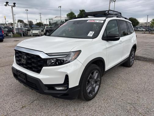 Platinum White Pearl 2023 Honda Passport AWD EX-L