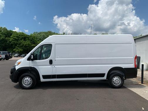 Bright White Clearcoat 2023 RAM ProMaster 2500 High Roof