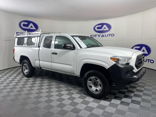 2022 Toyota Tacoma SR