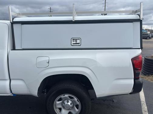 2022 Toyota Tacoma SR