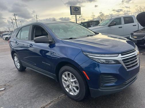2022 Chevrolet Equinox LS