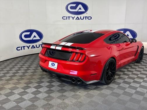 2017 Ford Shelby GT350 Base