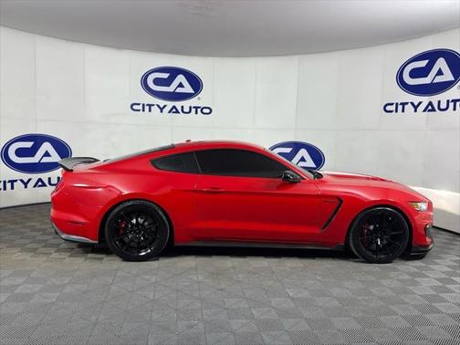 2017 Ford Shelby GT350 Base