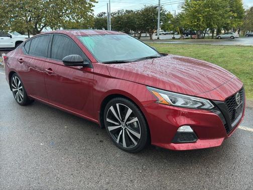 2021 Nissan Altima SR FWD