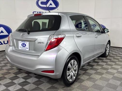 2012 Toyota Yaris LE