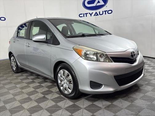 2012 Toyota Yaris LE