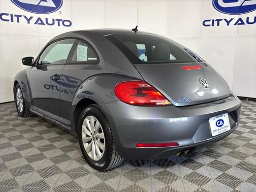 2014 Volkswagen Beetle Auto 1.8T Entry