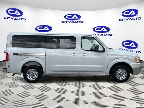 2018 Nissan NV Passenger NV3500 HD S V6