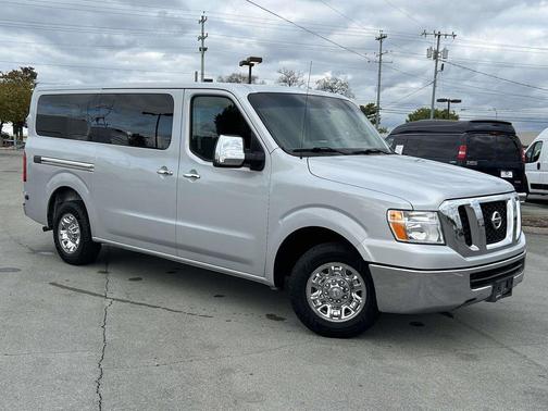 2018 Nissan NV Passenger NV3500 HD S V6