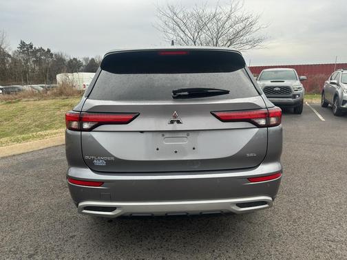 2022 Mitsubishi Outlander SEL 2.5 2WD