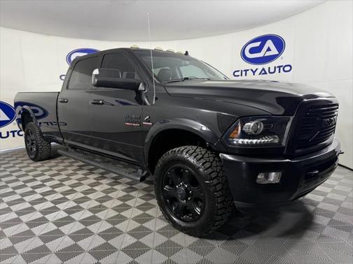 2018 RAM 3500 Laramie Crew Cab 4x4 8' Box