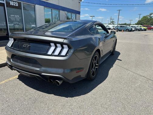Magnetic Metallic 2019 Ford Mustang GT