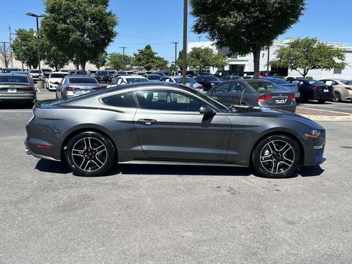 Magnetic Metallic 2019 Ford Mustang GT