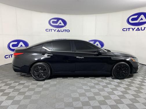 Super Black 2022 Nissan Altima S FWD