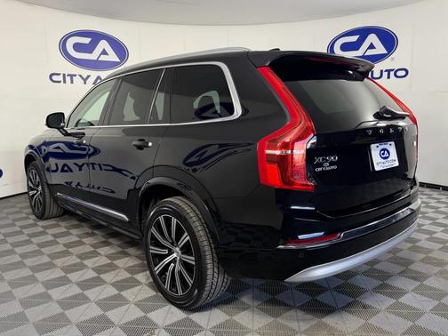 2022 Volvo XC90 Recharge Plug-In Hybrid T8 Inscription 6 Passenger