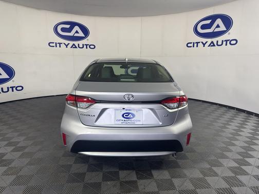 Classic Silver Metallic 2022 Toyota Corolla LE