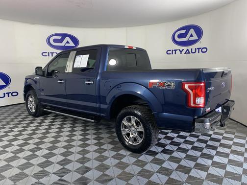 Blue Jeans Metallic 2017 Ford F-150 XLT