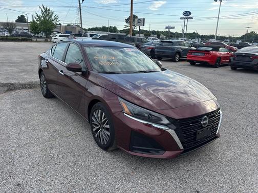 Garnet Pearl Metallic 2023 Nissan Altima 2.5 SV