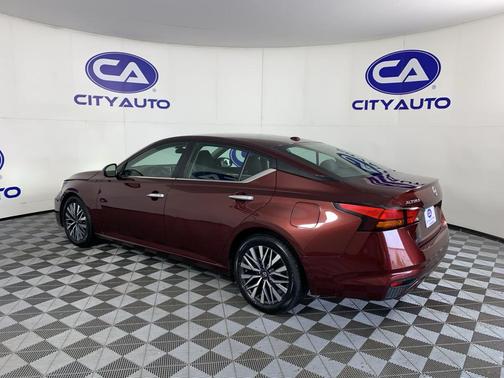 Garnet Pearl Metallic 2023 Nissan Altima 2.5 SV