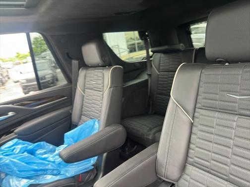2022 Cadillac Escalade Sport Platinum