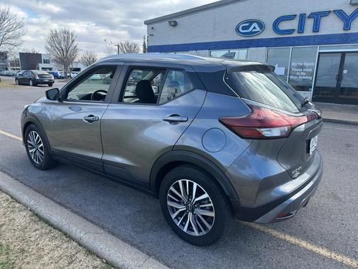 2023 Nissan Kicks SV