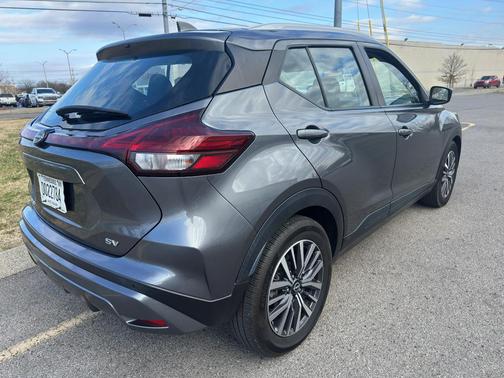 2023 Nissan Kicks SV