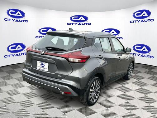 2023 Nissan Kicks SV